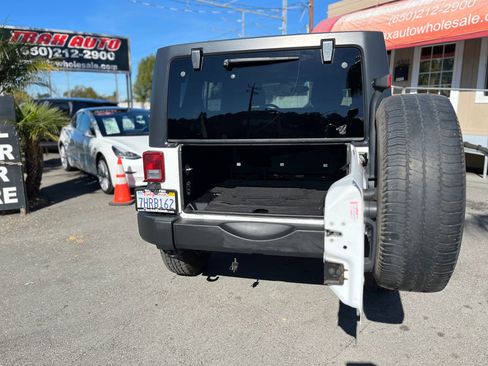 Used 2013 Jeep Wrangler Unlimited Sport w/ Connectivity Group image 16