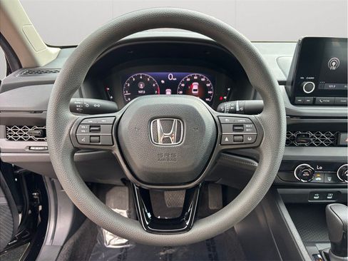 Used 2025 Honda Accord LX image 20