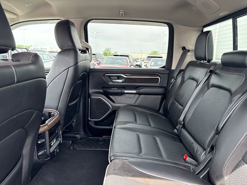 Used 2022 RAM 1500 Laramie AWD/4WD image 12
