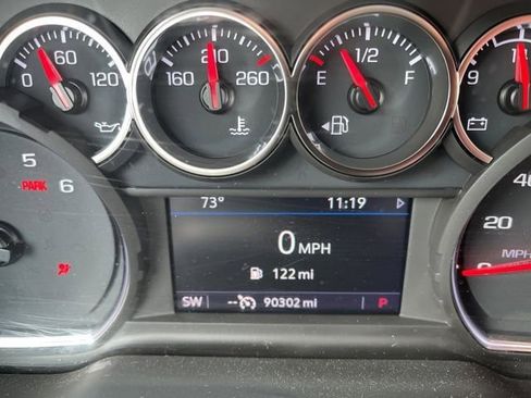 Used 2021 Chevrolet Tahoe LT w/ Luxury Package image 9