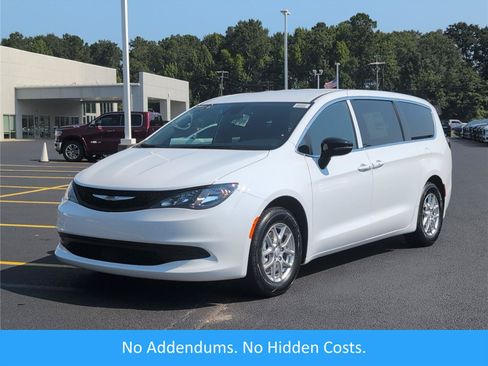 New 2027 Chrysler Pacifica LX FWD image 1