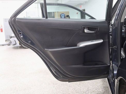 Used 2014 Toyota Camry SE image 28