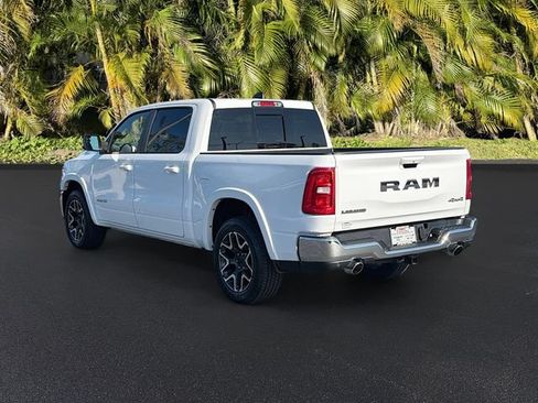 Used 2025 RAM 1500 Laramie AWD/4WD image 8