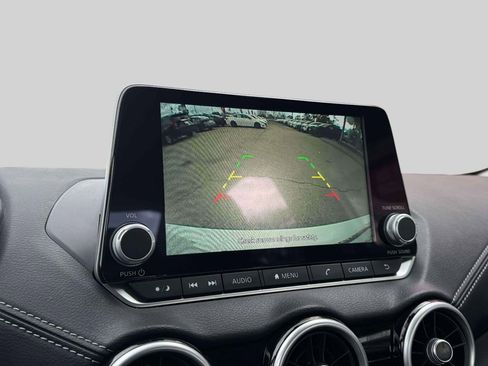 Certified 2025 Nissan Sentra SV image 27