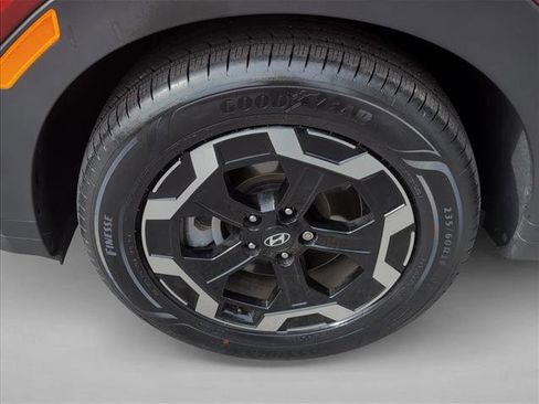 Used 2025 Hyundai Santa Fe SEL FWD image 25