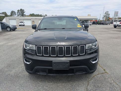 Used 2018 Jeep Grand Cherokee Laredo image 8