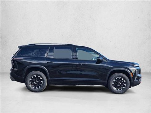 New 2026 Chevrolet Traverse Z71 w/ Driver Confidence Package AWD/4WD image 5