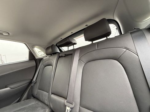 Used 2022 Hyundai Kona Limited image 8