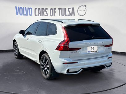 New 2025 Volvo XC60 B5 Core w/ Climate Package