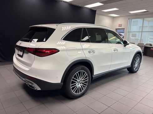 Used 2025 Mercedes-Benz GLC 300 image 3