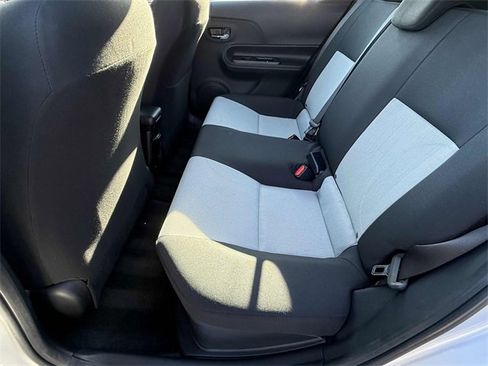 Used 2015 Toyota Prius C One image 15