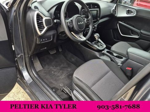 Certified 2024 Kia Soul LX w/ Option Group 015 FWD image 17