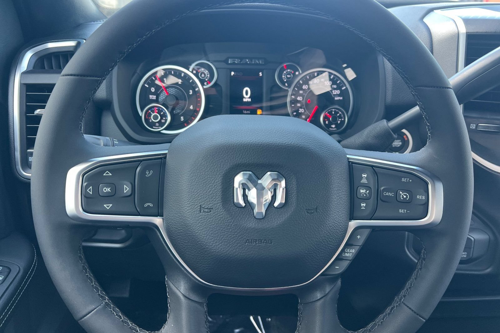 New 2026 RAM 3500 Big Horn AWD/4WD image 22