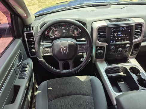 Used 2018 RAM 1500 Big Horn RWD image 29
