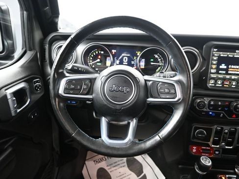 Used 2022 Jeep Wrangler Unlimited Rubicon 4xe w/ Cold Weather Group AWD/4WD image 31
