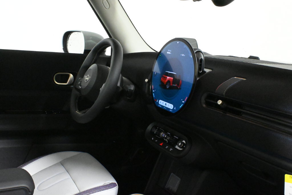Certified 2025 MINI Cooper S FWD image 32