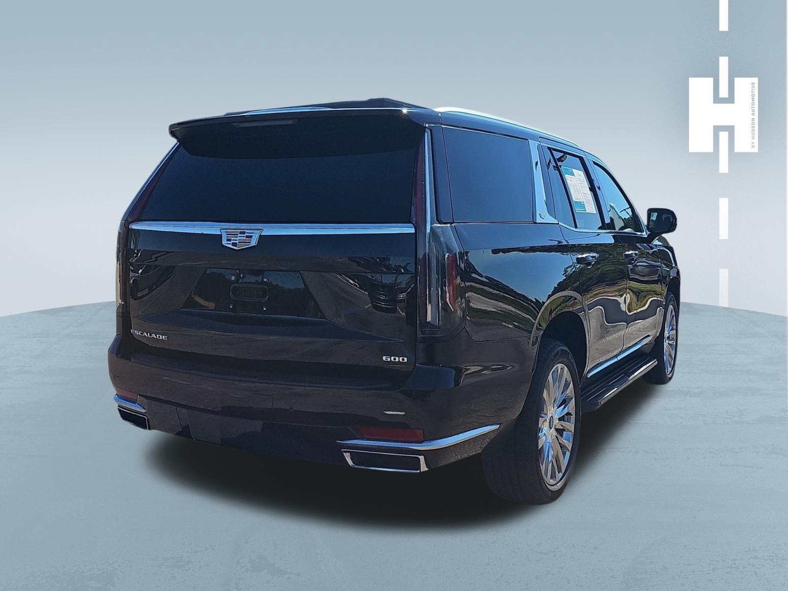 Used 2022 Cadillac Escalade Premium Luxury AWD/4WD image 4
