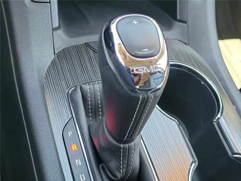 Used 2019 GMC Acadia SLT AWD/4WD image 31