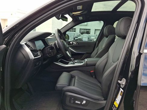 Used 2022 BMW X5 xDrive40i w/ Premium Package AWD/4WD image 13