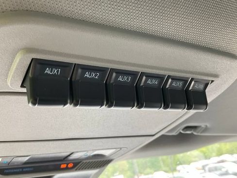 New 2026 Ford F350 XLT w/ FX4 Off-Road Package AWD/4WD image 4