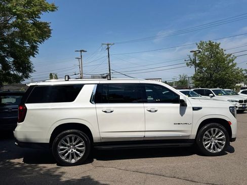 Used 2021 GMC Yukon XL Denali AWD/4WD image 7