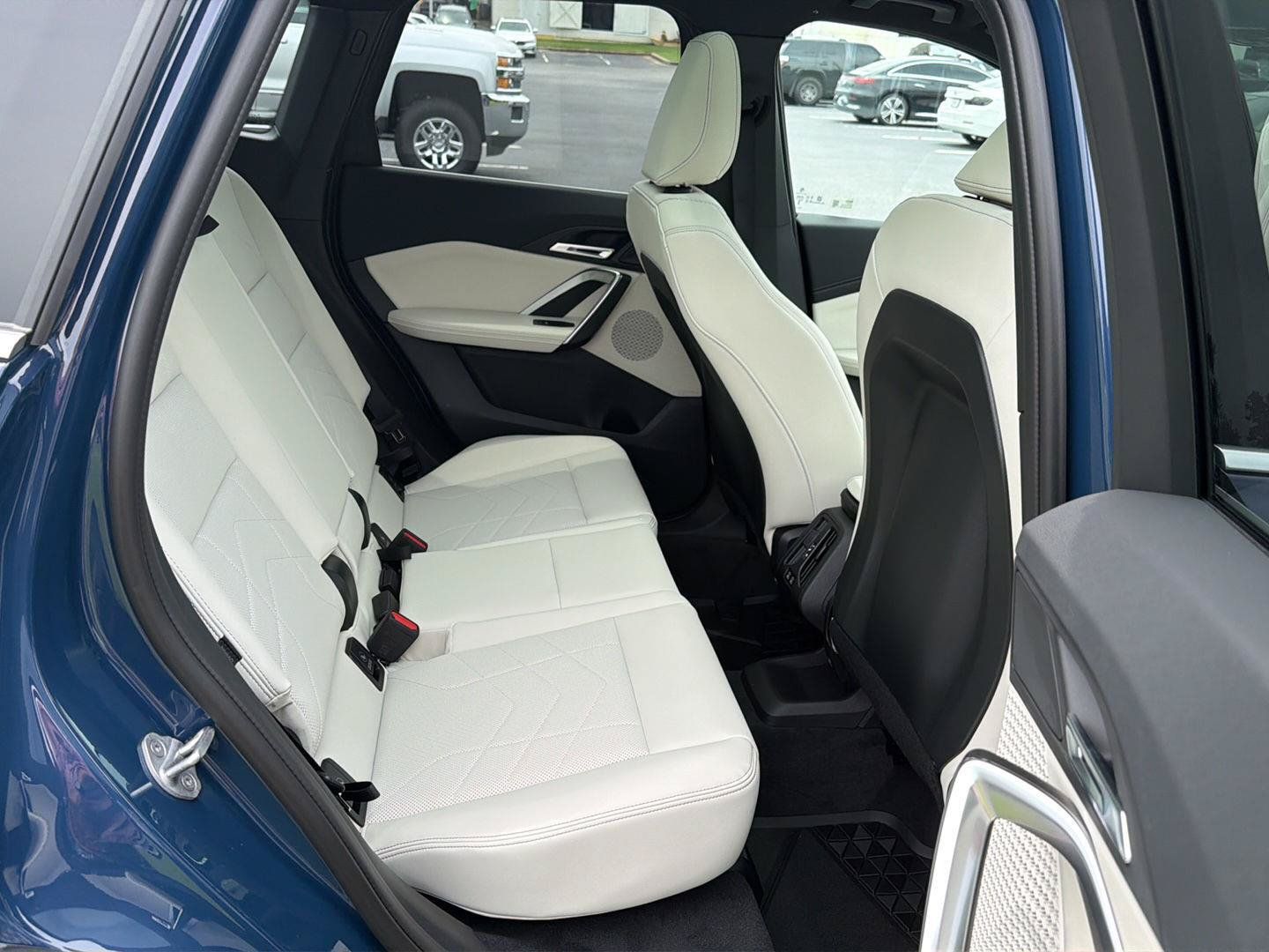 New 2026 BMW X1 xDrive28i w/ Technology Package AWD/4WD image 12