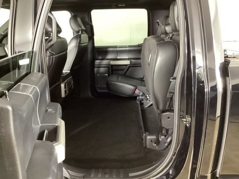 Certified 2018 Ford F150 Lariat w/ Equipment Group 502A Luxury AWD/4WD image 31