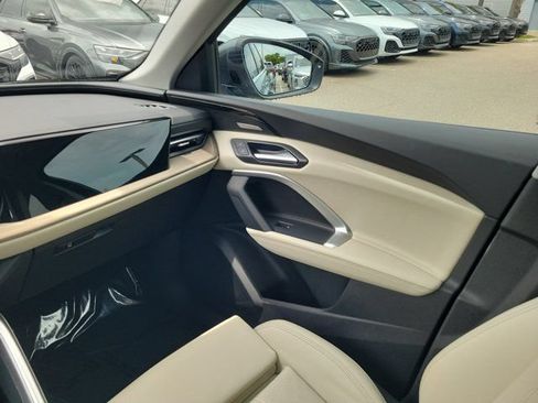 Certified 2025 Audi Q5 Premium Plus w/ Premium Plus AWD/4WD image 14