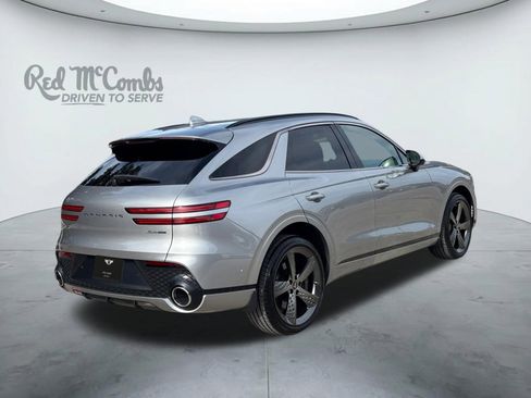 Used 2025 Genesis GV70 3.5T Sport w/ Sport Advanced Package image 5