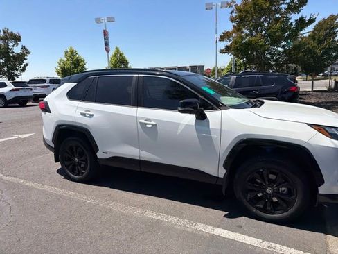Used 2023 Toyota RAV4 XSE AWD/4WD image 2