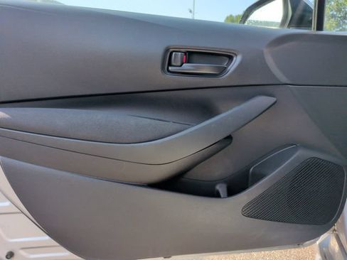 Used 2024 Toyota Corolla LE FWD image 9