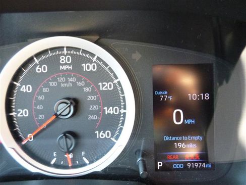 Used 2022 Toyota Corolla Cross LE w/ Moonroof Package FWD image 12