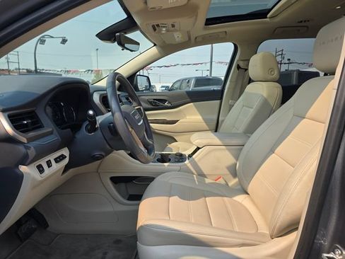 Used 2022 GMC Acadia Denali w/ Denali Ultimate Package AWD/4WD image 25