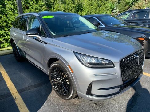 Used 2024 Lincoln Corsair AWD w/ Equipment Group 101A image 4