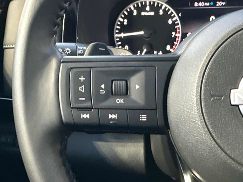 New 2025 Nissan Pathfinder SV w/ SV Premium Package image 38