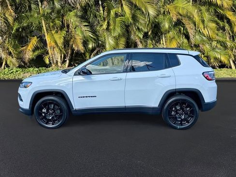 New 2026 Jeep Compass Latitude image 2