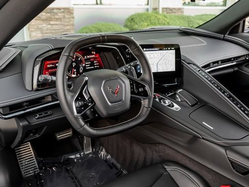 Used 2024 Chevrolet Corvette Stingray Preferred Cpe w/ Z51 Performance Package image 15