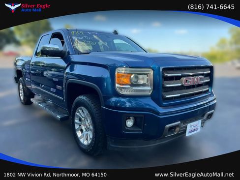 Used 2015 GMC Sierra 1500 SLE w/ All-Terrain Package AWD/4WD image 3