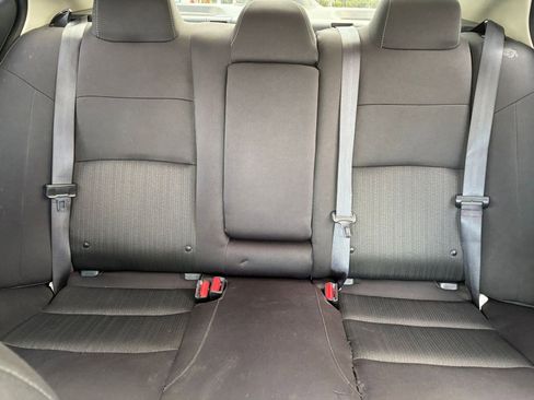 Used 2025 Nissan Altima 2.5 SV FWD image 38