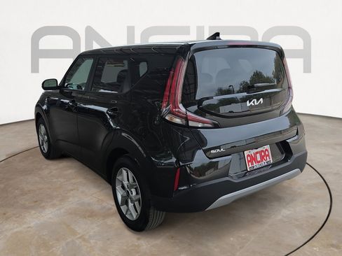 Certified 2025 Kia Soul LX image 6