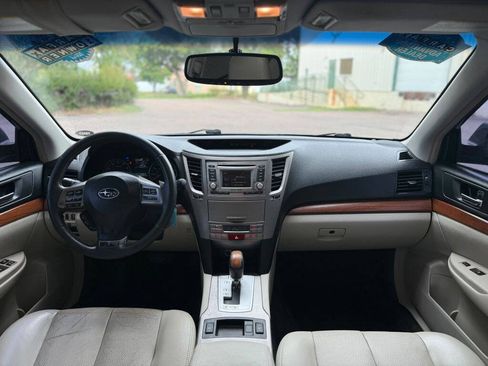 Used 2013 Subaru Outback 2.5i Limited w/ Moonroof Pkg AWD/4WD image 17
