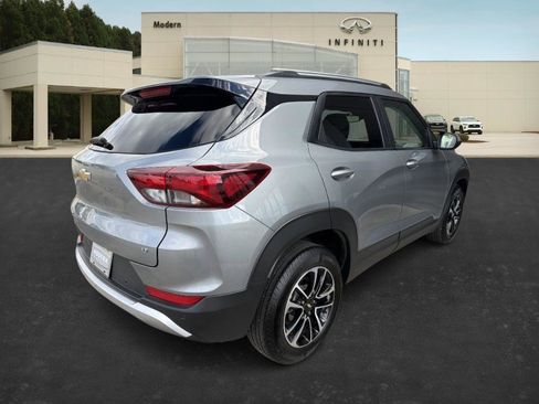 Used 2024 Chevrolet TrailBlazer LT w/ Convenience Package image 5