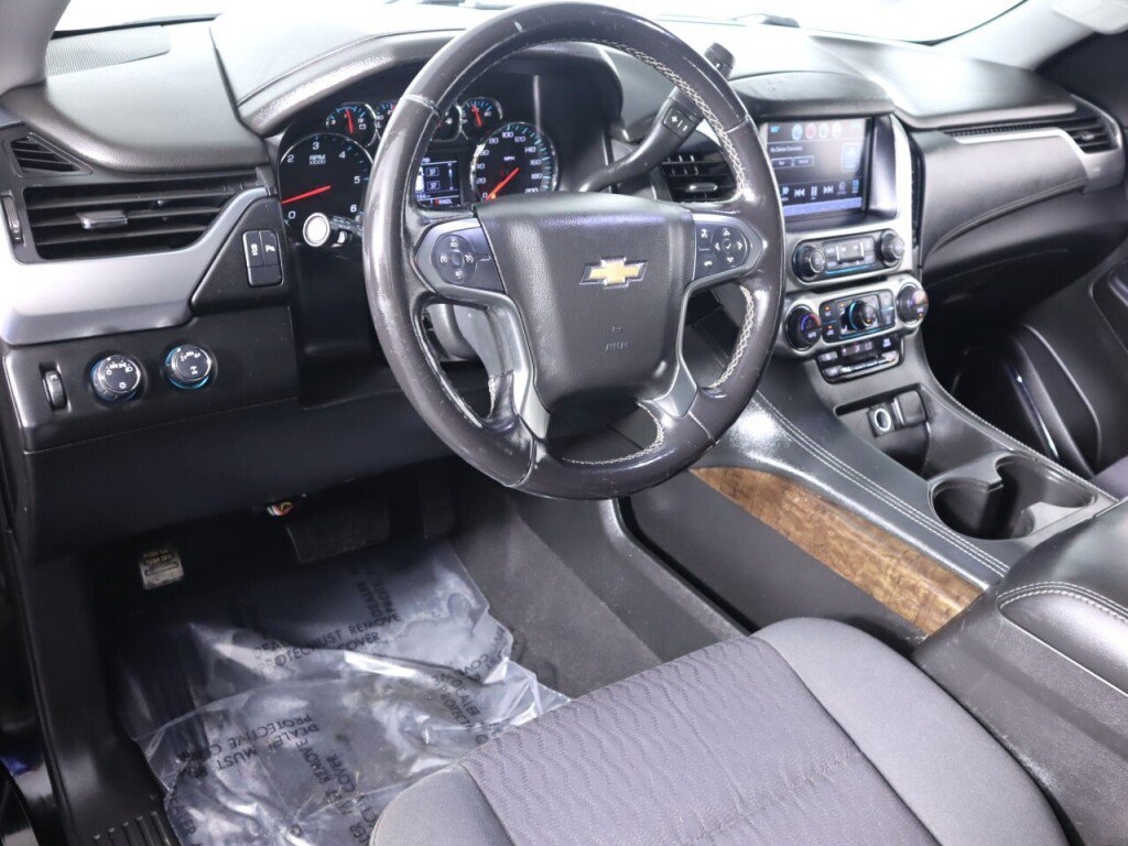 Used 2019 Chevrolet Suburban LS AWD/4WD image 9