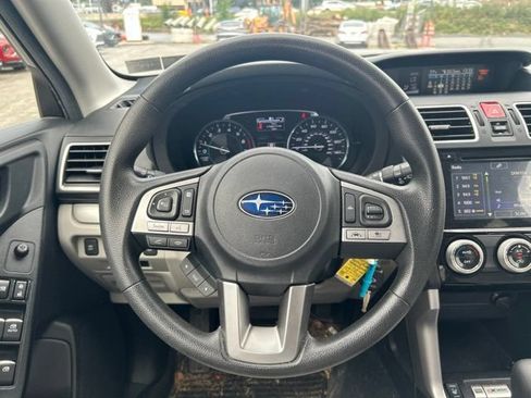 Used 2017 Subaru Forester 2.5i Premium AWD/4WD image 14