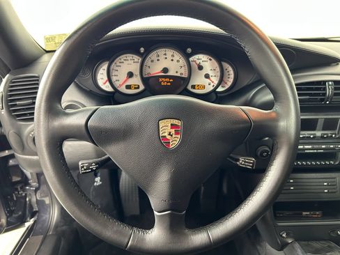 Used 2004 Porsche 911 Carrera 4 AWD/4WD image 18