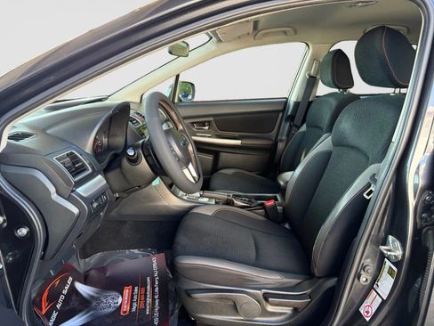 Used 2017 Subaru Crosstrek 2.0i Premium AWD/4WD image 12