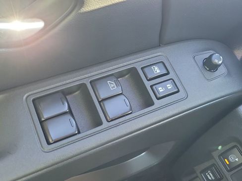 New 2025 Nissan Frontier SV RWD image 15
