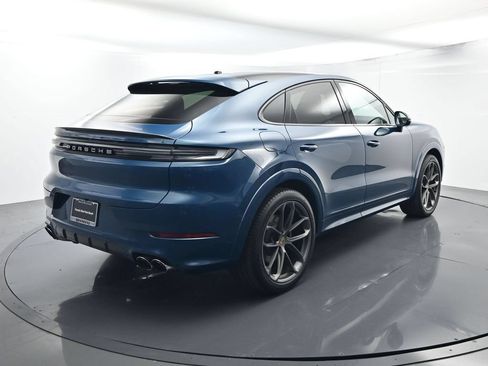 Certified 2025 Porsche Cayenne Coupe AWD/4WD image 14