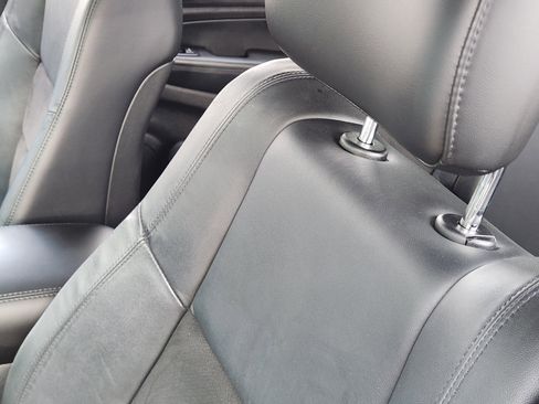 Used 2019 Jeep Grand Cherokee Altitude image 15