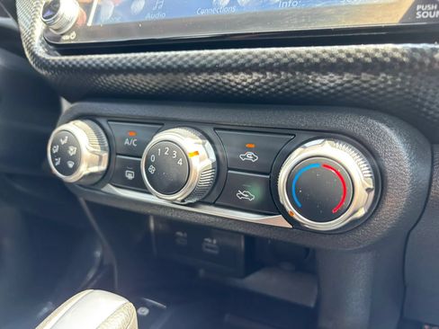 Used 2024 Nissan Kicks SV FWD image 33